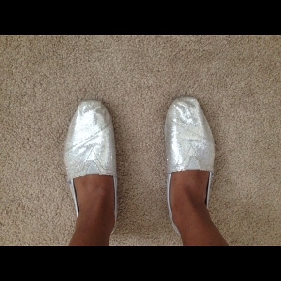 Silver sparkle TOMS