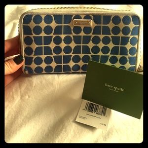 SALE! Kate Spade wallet (fun & trendy)