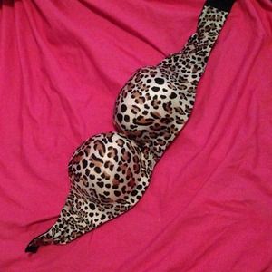 VICTORIAS SECRET bust booster