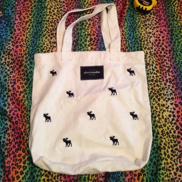 Abercrombie & Fitch Handbags - ABERCROMBIE tote bag.