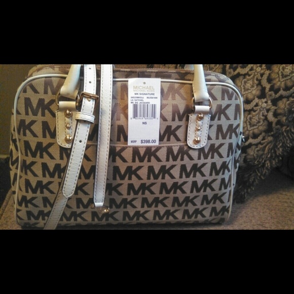 Micheal Kors  Satchel Purse