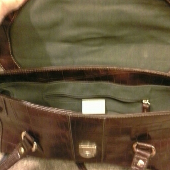 Classy Brown Liz Claiborne bag - Picture 2 of 4