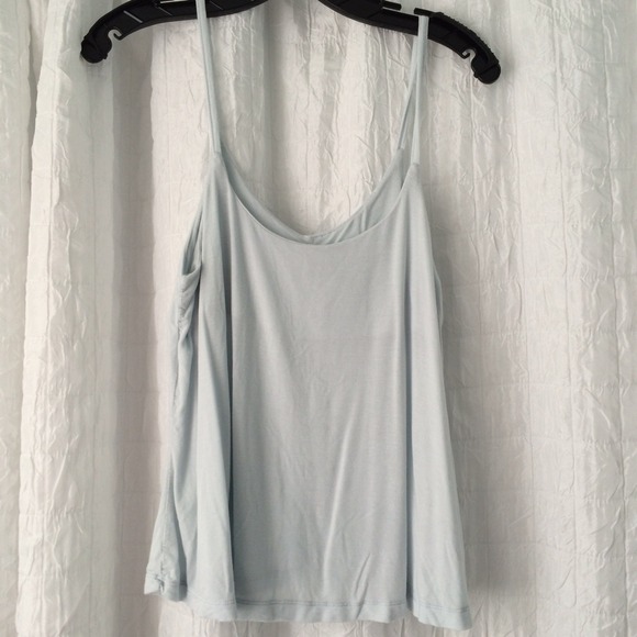 Brandy Melville ice blue tank top flowy so cute 💙