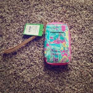 Lilly Pulitzer wristlet