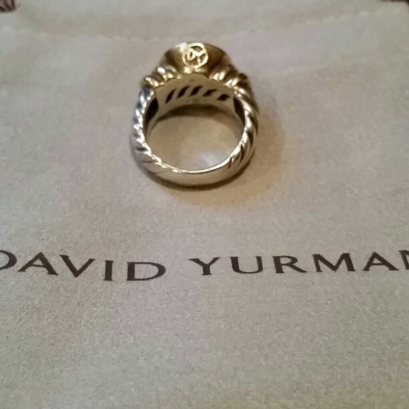 Authentic David Yurman pearl ring - Picture 2 of 2