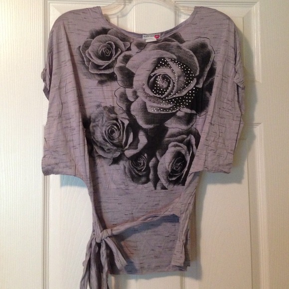Grey and black fancy top
