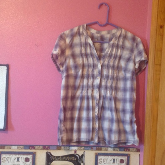 Purple and white summer top