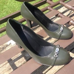 BRAND NEW GUCCI PUMPS