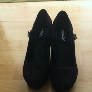Black wedge
