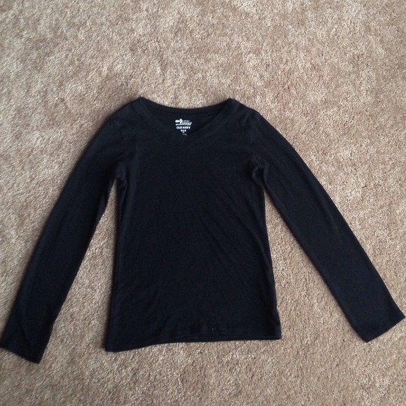 Old navy long sleeve shirt