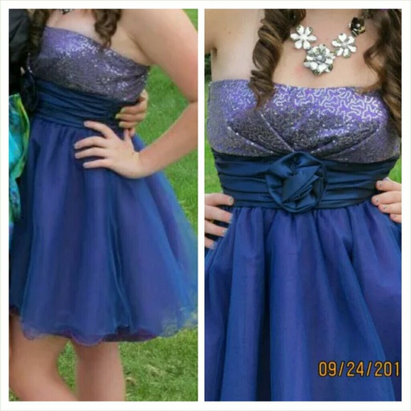 Dresses & Skirts - Purple homecoming dress