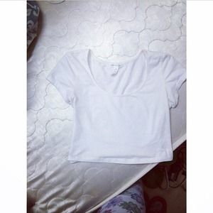 White crop top (no flaws)