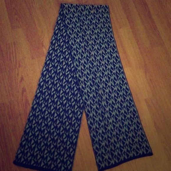 Authentic MK scarf
