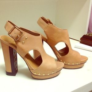 Vince Camuto Nude Heels