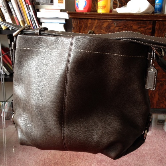 Coach brown leather shoulder bag