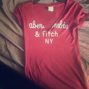 Abercrombie & Fitch V-neck T