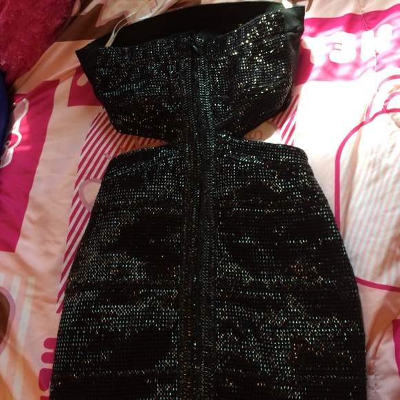 Detailed Black Party Dress - Picture 5 of 5