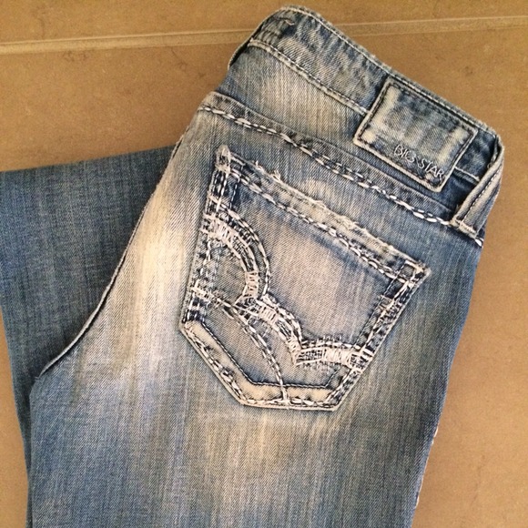 ❌Sold❌Size 28, Low rise, Big Stars - Picture 2 of 3