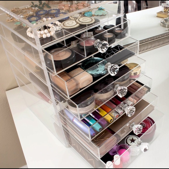 10072024-luxe-kit-medium-v2.jpg Cutie Cube (Luxe) Acrylic Makeup Organizer LRG.