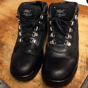 On hold ✔️Boys timberland boots