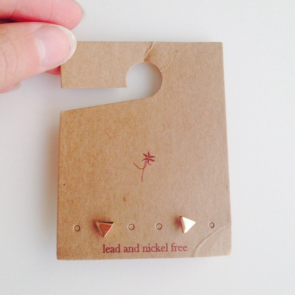 Brandy Melville gold triangle earrings