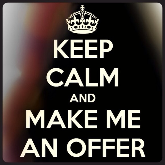 ❤️Will consider reasonable offers on all purses❤️