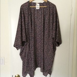 ⛔️SOLD⛔️ Brandy Melville Kimono