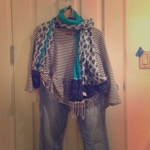 Trendy scarf