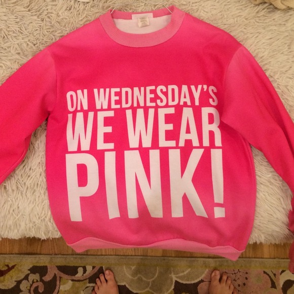 Fresh tops "On wednesdays we wear pink" crew neck