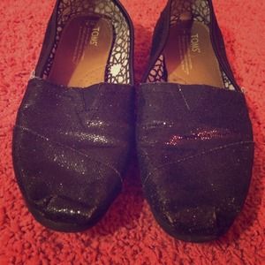 Sparkly black toms
