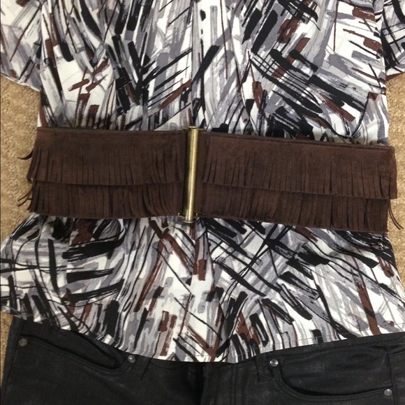 ❌❌SOLD❌❌ BCBG Fringe Stretch-Belt