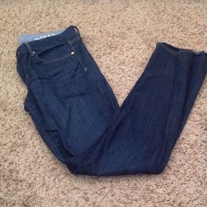 GAP skinny jeans!