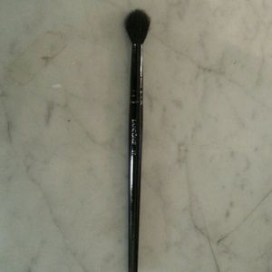 Lancome 17 Blending Eyeshadow Brush