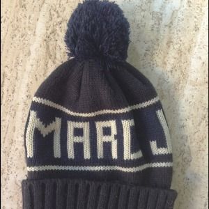 Marc by Marc Jacobs navy and white beanie