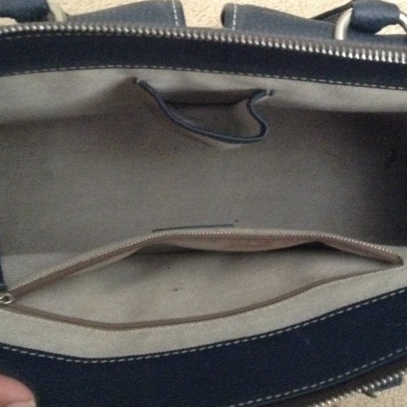 Purse - Picture 3 of 3