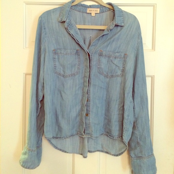 Cloth & Stone Chambray shirt size L