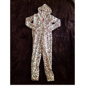 Grey/pink/white Leopard Pjs with hoodie