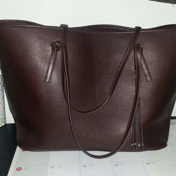 Brown tote