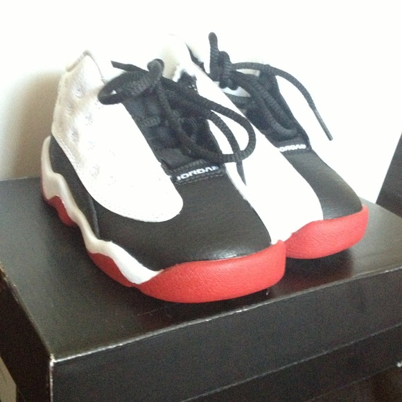 Jordan Retro 13 - Picture 2 of 3