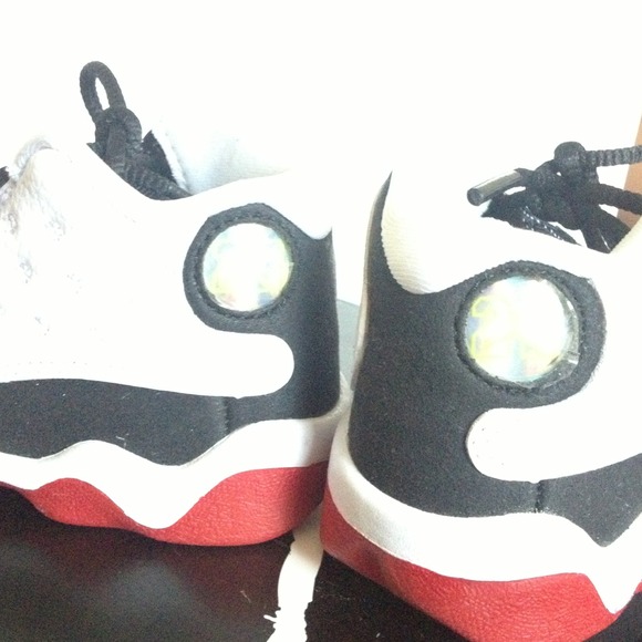 Jordan Retro 13 - Picture 3 of 3