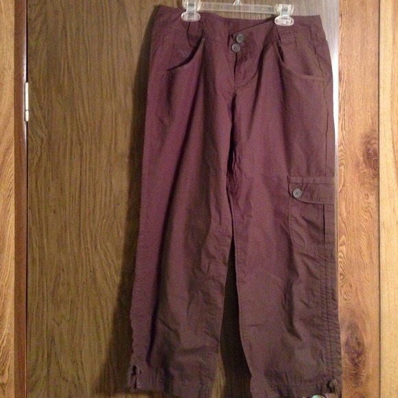 DKNY active size 10 chocolate chopped capris - Picture 1 of 4