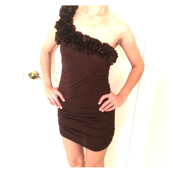 One shoulder brown dress