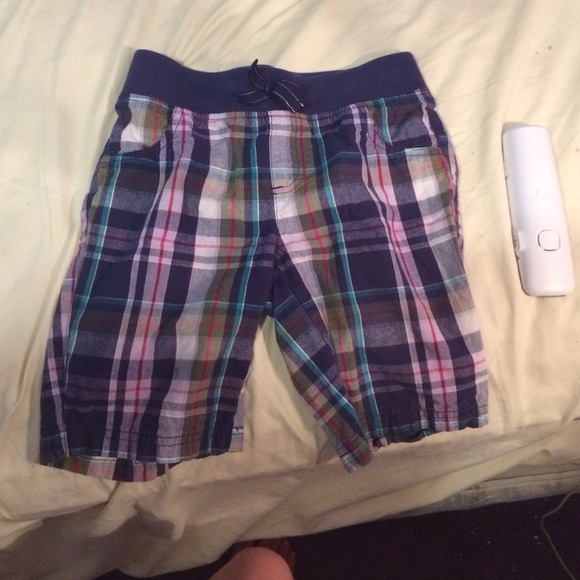 Kids plaid cargo shorts