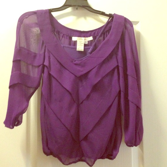 Studio M - Ruffle purple 3-quarter sleeve blouse - Picture 1 of 3