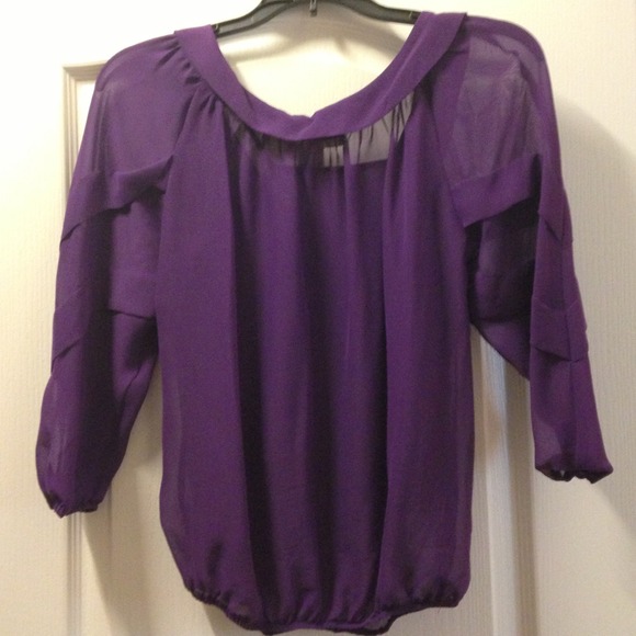 Studio M - Ruffle purple 3-quarter sleeve blouse - Picture 2 of 3