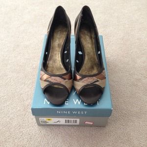 Nine West New Giona Dark Brown Mules