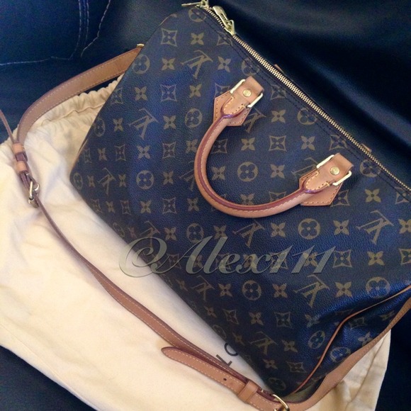 Unavail.Louis Vuitton Speedy Bandouliere 35 bag!