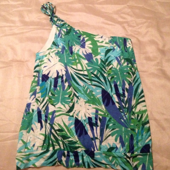 One shoulder tank top from express. NWT