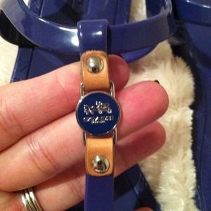 🔴sold🔴COACH PURPLE JELLY THONG SANDALS w/LEATHER