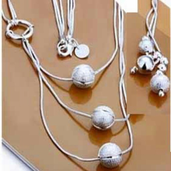 💰💰💰925 Silver Pearls Set